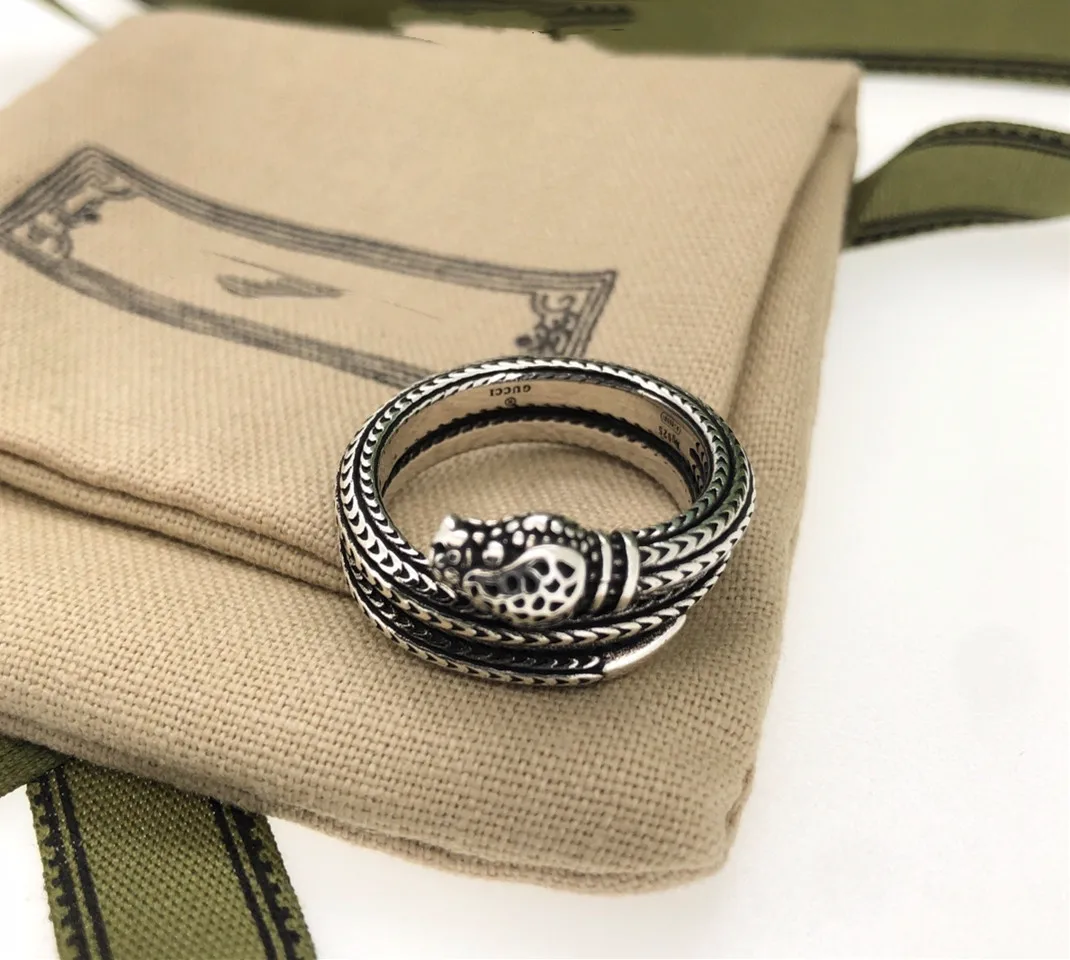 

Domineering and fashionable retro distressed black scale single spirit snake ring