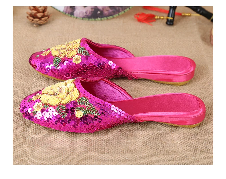 36-40 Women Slippers Sequin Embroider Shoes Summer Silk Fabric Flats Flower Closed Toe Soft Sole Non-slip Chinese Style Footwear