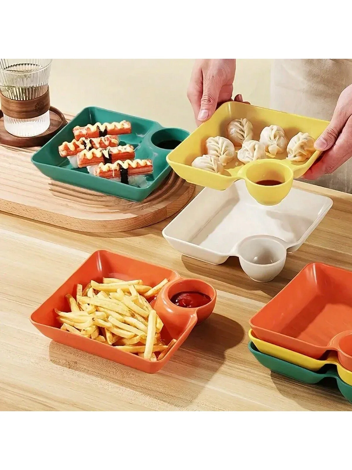 Square-shaped Food Plate 4pcs/set Including Chip Plate Sushi Plate Dumpling And Snack Plate With Sauce Separation Design