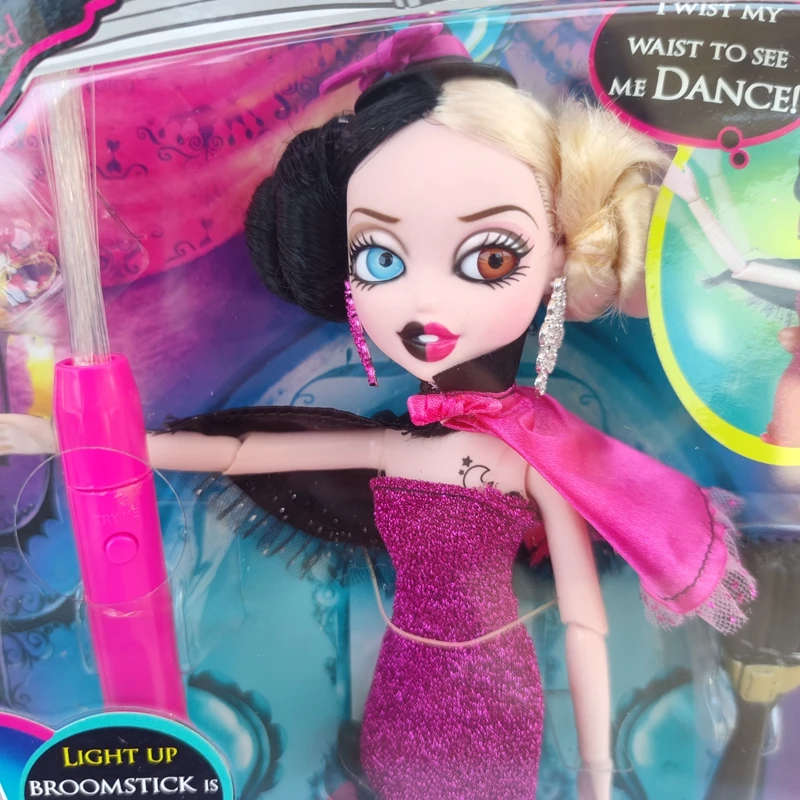 Bratzillaz Magic Night Out Cloetta Spelletta from MGA