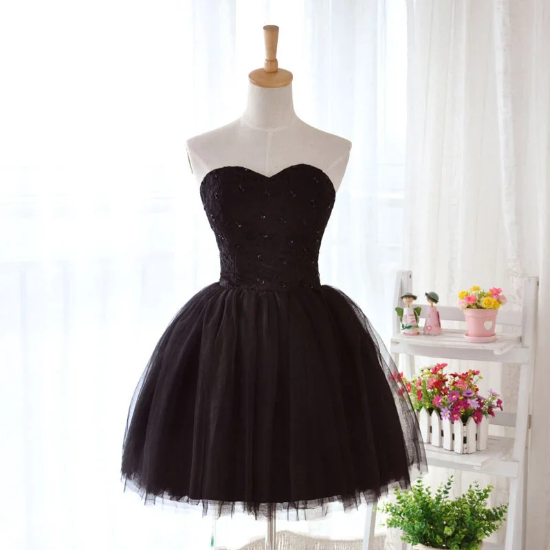 Sweetheart Strapless Lace Beading Cocktail Dresses Tulle A Line Short Party Prom Gowns Mini Homecoming Dresses Graduation Dress