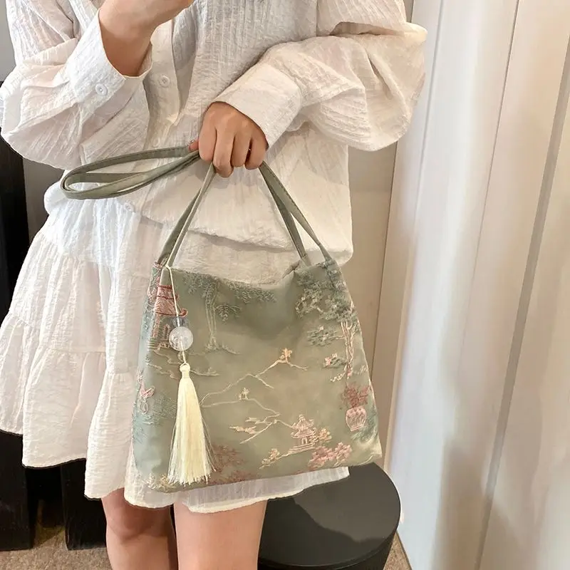 Elegant Landscape Embroidery Tote Bag Women Fringe Pendant Large Capacity Shoulder Bags Ladies Retro Gentle Premium Underarm Bag