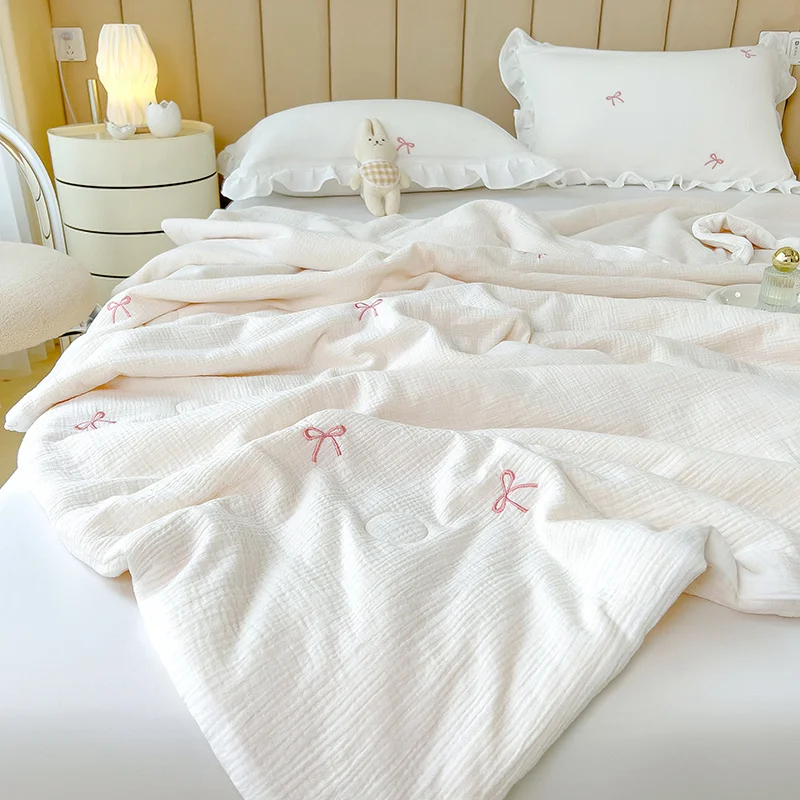 Skin-friendly and Comfortable Cotton and Linen Embroidered Soybean Summer Quilt summer quilt summer quilt set