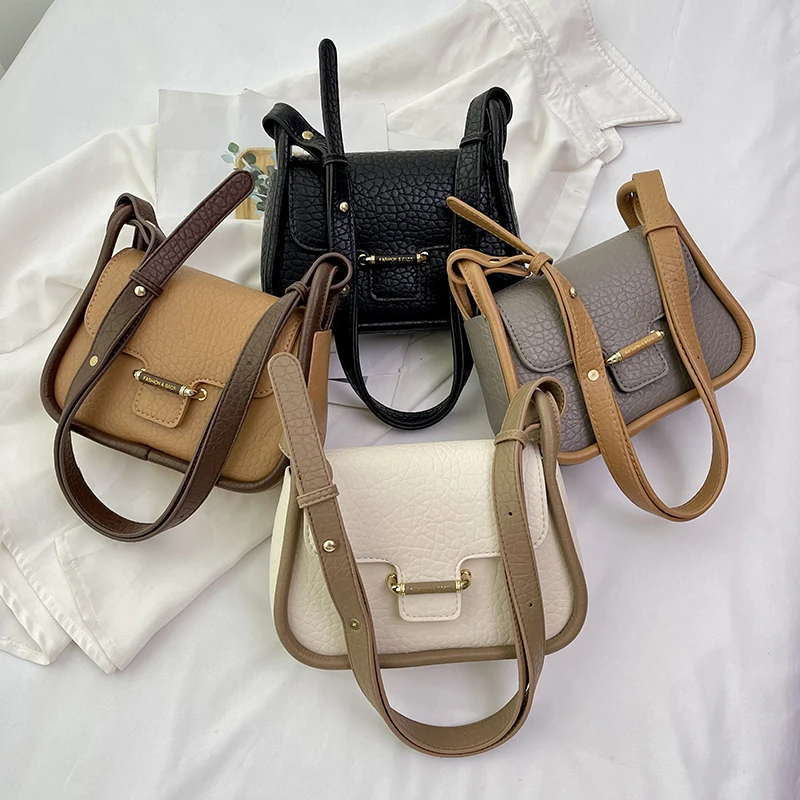 Small PU Leather Women's Bag Quilted Shoulder Cross Bag Commuter Handbag Messenger Bag Y2K Sling Bag Korean Tote Saddle Satchel