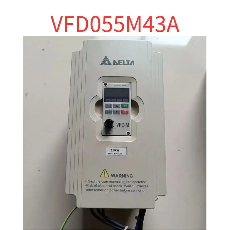 

Использованный преобразователь частоты VFD055M43A протестирован ОК 5.5kw