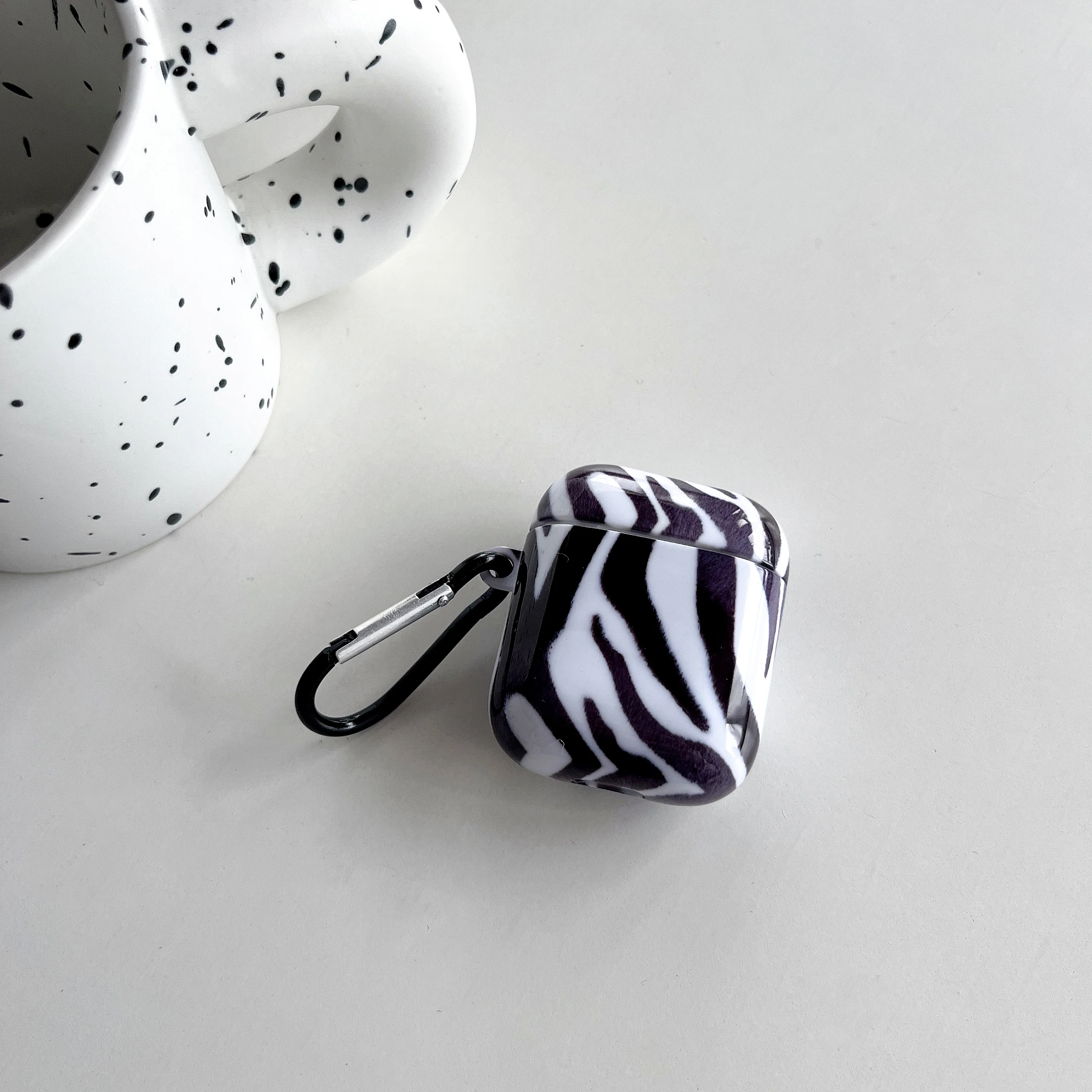 Simple Zebra Pattern AirPods Case