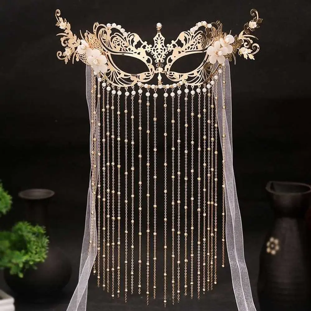 Donne New Golden Crystal Veil Long Nappa Hairwear Waterdrop Pearl Hair Clips Hollow Flower Forcine Pearl Retro Hairband