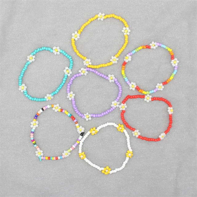 Friendship Bracelet DIY  Beaded Daisy Friendship Bracelets 