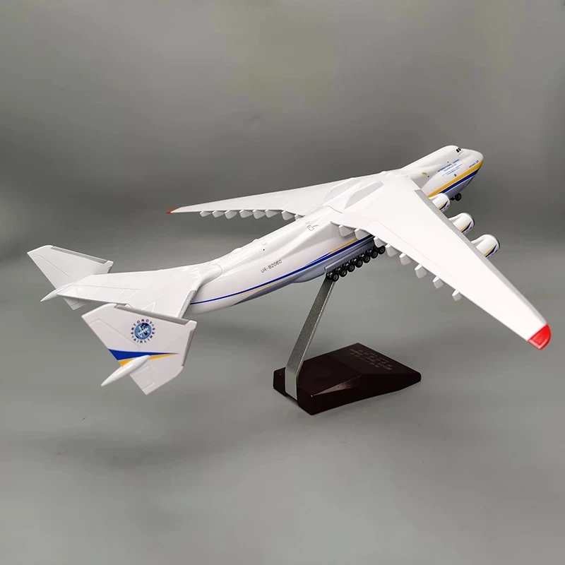 アントノフan-225輸送機1/200スケール42センチメートル