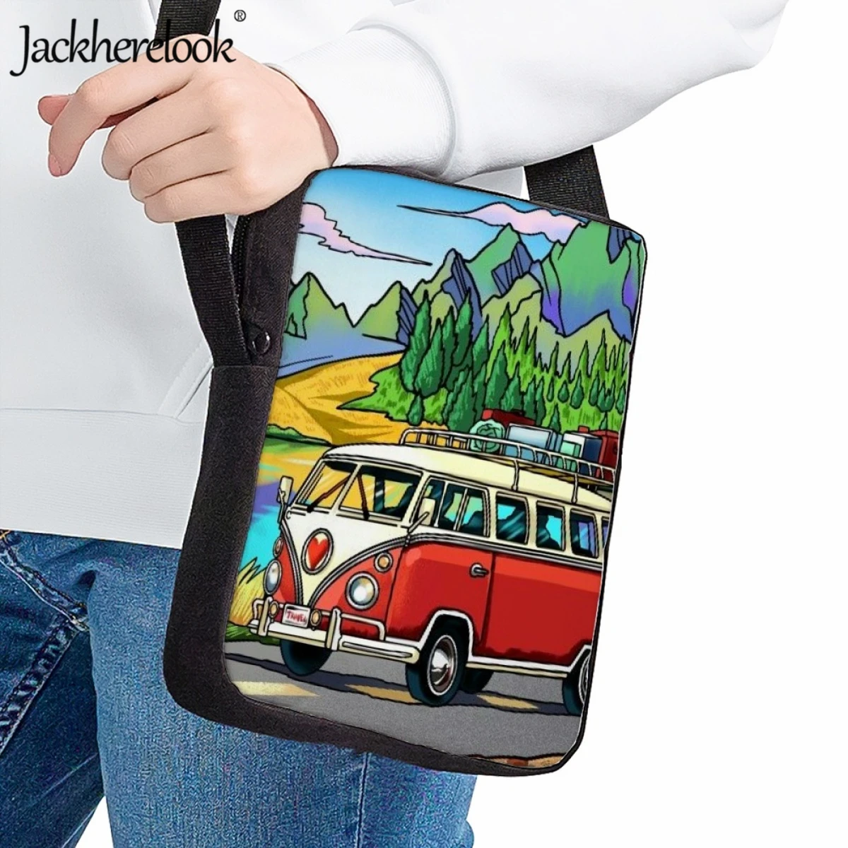 Рисунок 2 - Jackherelook, сумки через плечо