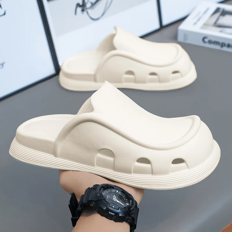 Men's slippers Soft and comfortable Non-slip Wear-resistant Indoor and outdoor Ventilate Thick bottom Shoes for men Unisex New