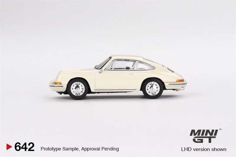 

Мини GT 1:64 901 1963 слоновая кость LHD литая модель автомобиля