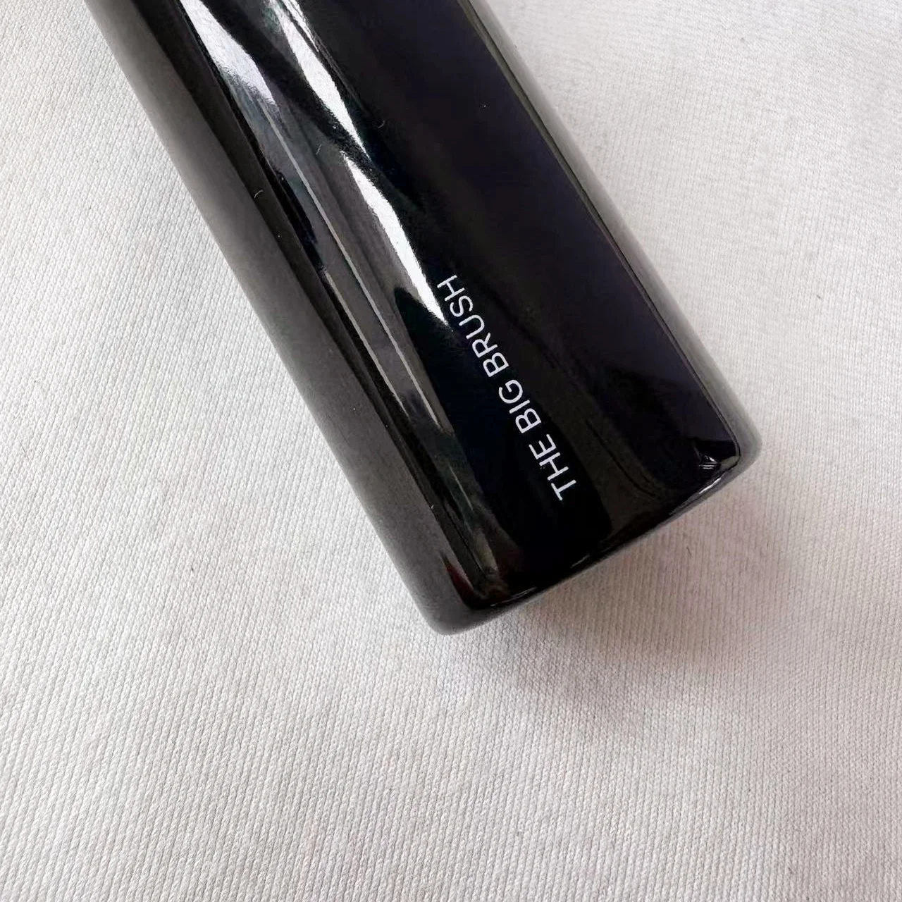 SAIEBEAUTY The Big Liquid Foundation Brush Fluffy Soft Multi-Use Makeup Brush for Blending Building