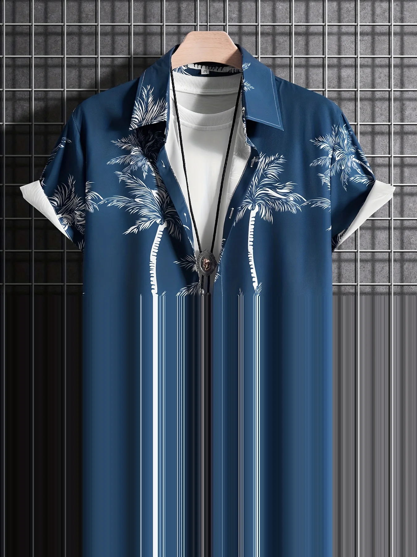 thumbnail image 1 of Camisa informal de manga corta con estampado de palmeras, camisa hawaiana para hombre para vacaciones de verano, ropa con botones y estampado de resort, 1 of 4