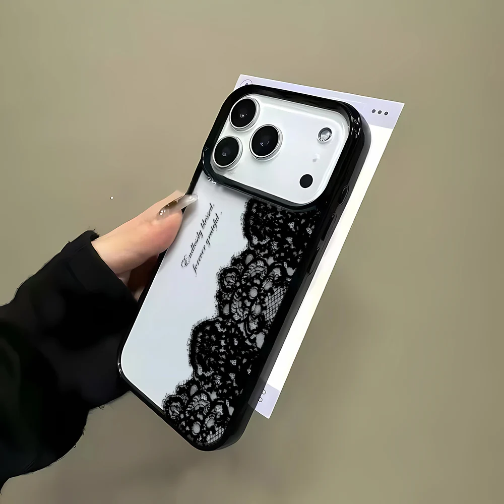 รูปสินค้า เคส iPhone ลายลูกไม้สีดำ วัสดุ PC แข็ง ปกป้องพร้อมสไตล์