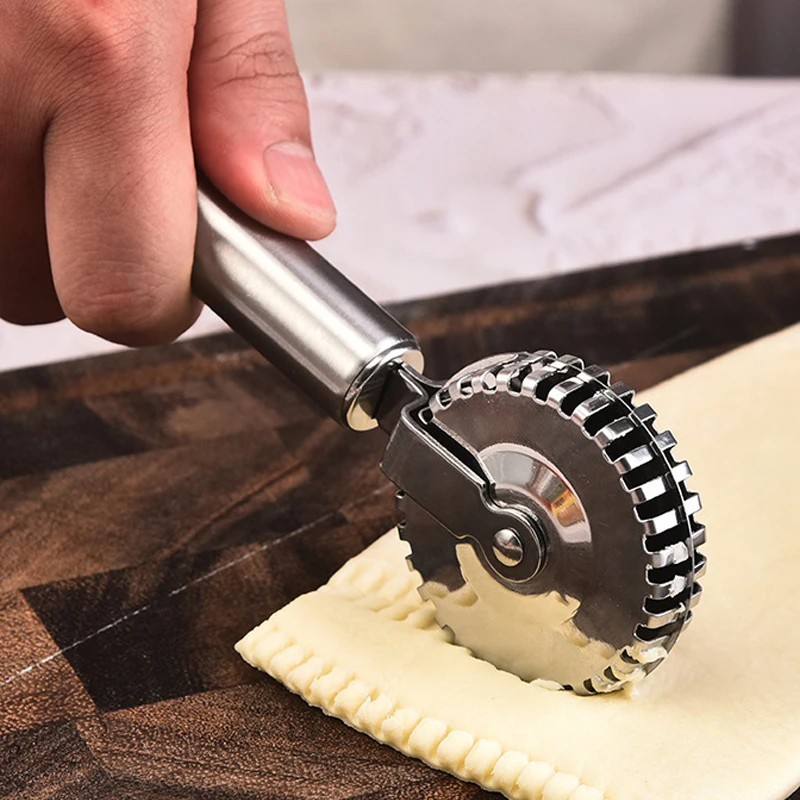 Stainless Steel Pastry Roller Nonstick Ravioli Cutter Pastry Wheel Cutter Roller Edge Sealing Embossing Knife Dough Cutter pastry cutter