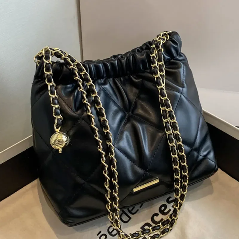 Popular Chain Women's 2024 New Fashion Casual Rhombus Commuter One-Shoulder Bucket Bag