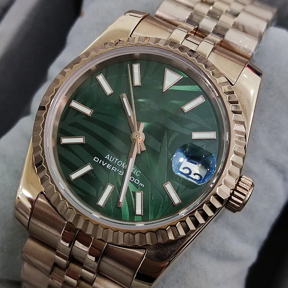 

nh35 Movement 39mm Case Watch Mechanical Watch Rose Gold Watch Bright green luminous sapphire glass with calendar transparent