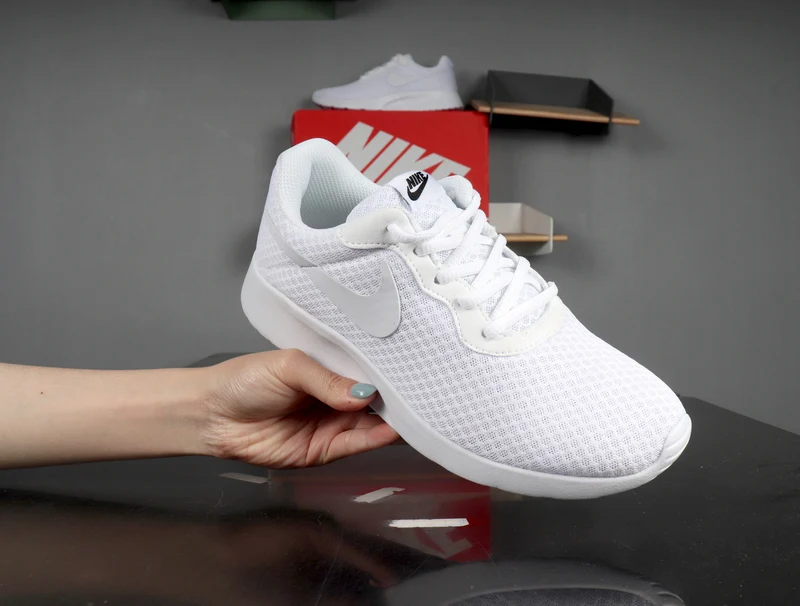 Charm 2021 Newest Style Nike Tanjun 