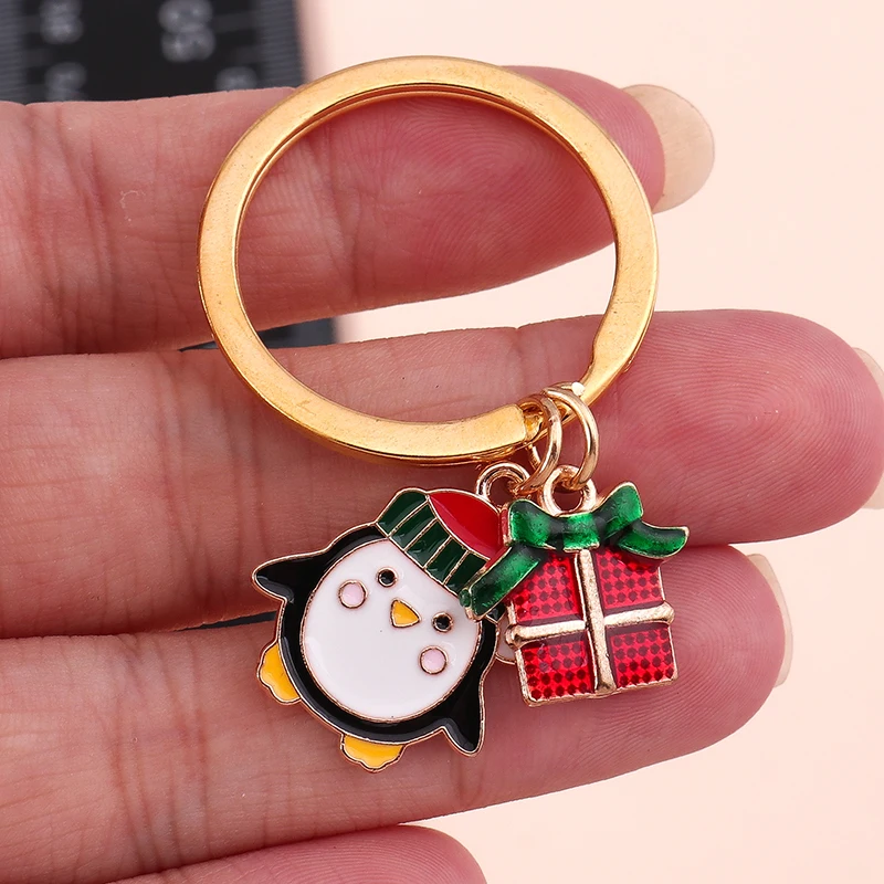 Niedlicher Emaille-Weihnachts-Schlüsselanhänger, Schneemann, Weihnachtsmann, Schlüsselanhänger, Anhänger für Frauen und Mädchen, Handtasche, Dekor, DIY, handgefertigter Schmuck, Geschenke – Detail 4
