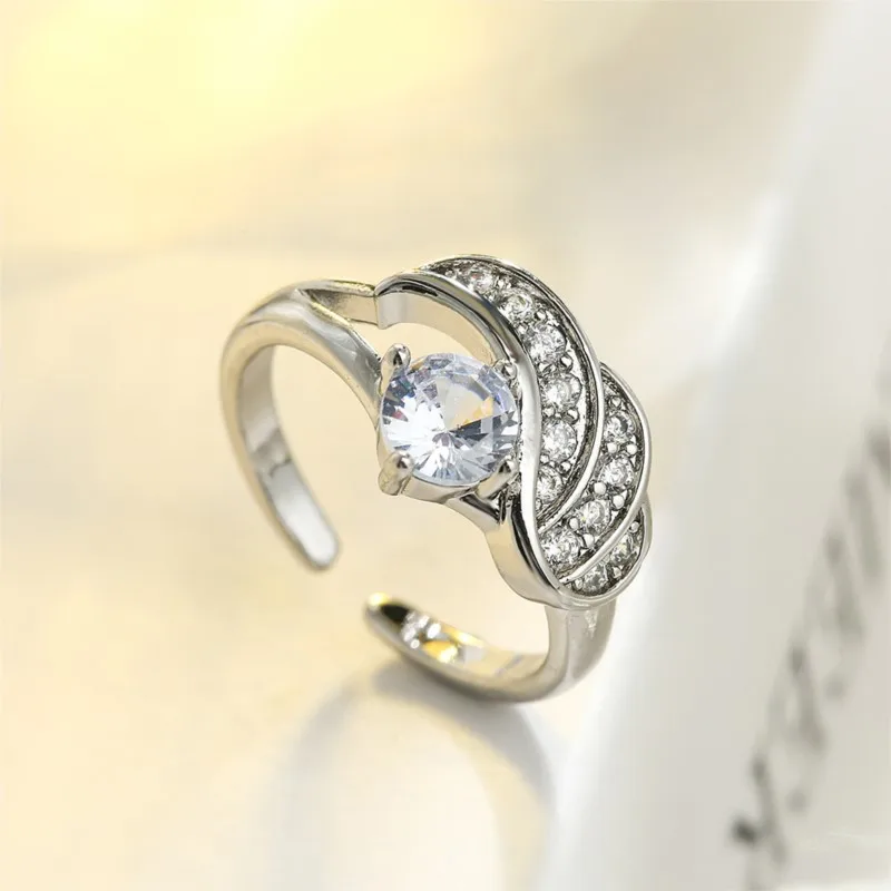 Silver Color Angel Wings Claw Inlay Zircon Rings for Women Creative Temperament Golden Ring Party Girls Gifts anillos