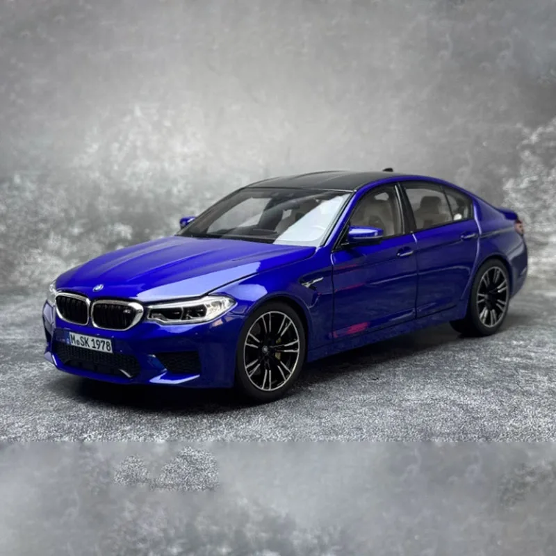 BMW M5 1/18 スケールモデル 青 Kyosho 1:18 BMW M5 (E60) in Interlagos Blue Metallic (Dealer