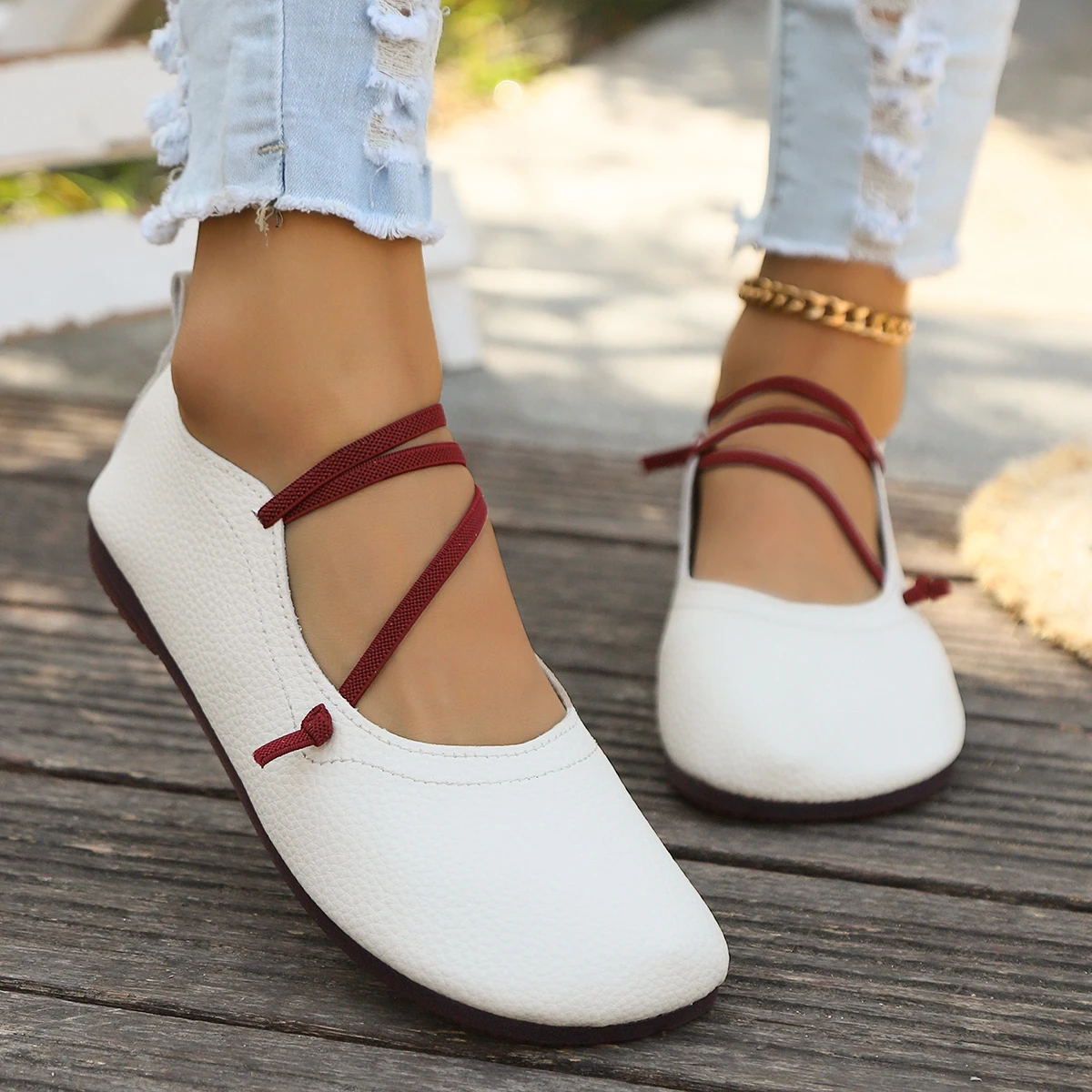 New Casual Flat Single Shoes Brand Designer Woman Square Toe Japanned Leather Flats Vintage Narrow Band Loafers Luxury Shoes 3