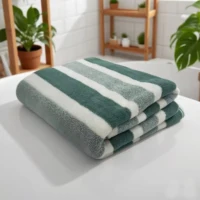 1-pack thick bath towel, strong water absorption and quick drying, non shedding, durable - very suitable for families, beaches, 6