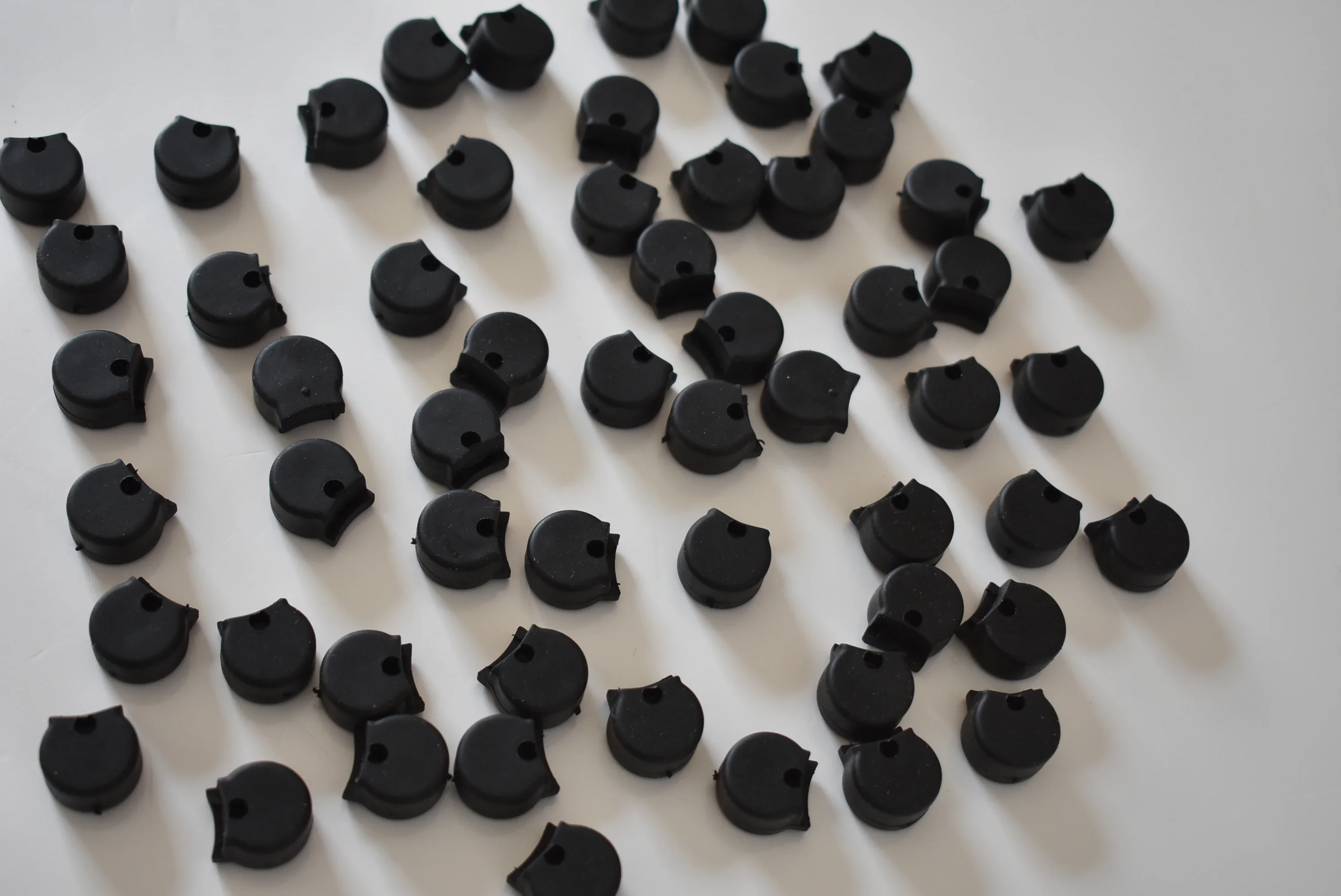 50pcs Clarinet Thumb Rests Silicone Finger Rests Musical Instrument Repair Parts 8mm Opening-Instrument Accessories