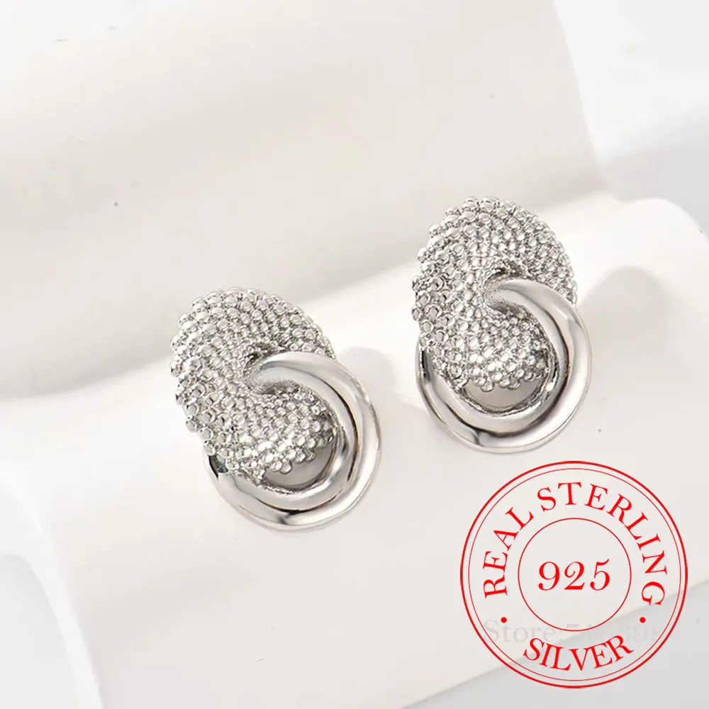 

Женские серьги-гвоздики из серебра 925 пробы