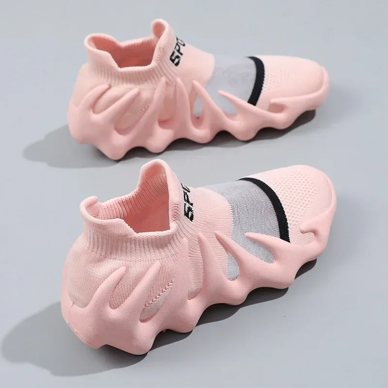 

Women's Shoes Summer Volcano Socks Shoes Flyknit Lightweight and Breathable Soft Sole Octopus 2024 Sports Coconut Running Shoes