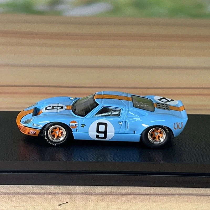 ZOOM 1:64 Ford GT40 Mk1 (P/1075) No.6 / No.9 1969 Le Mans
