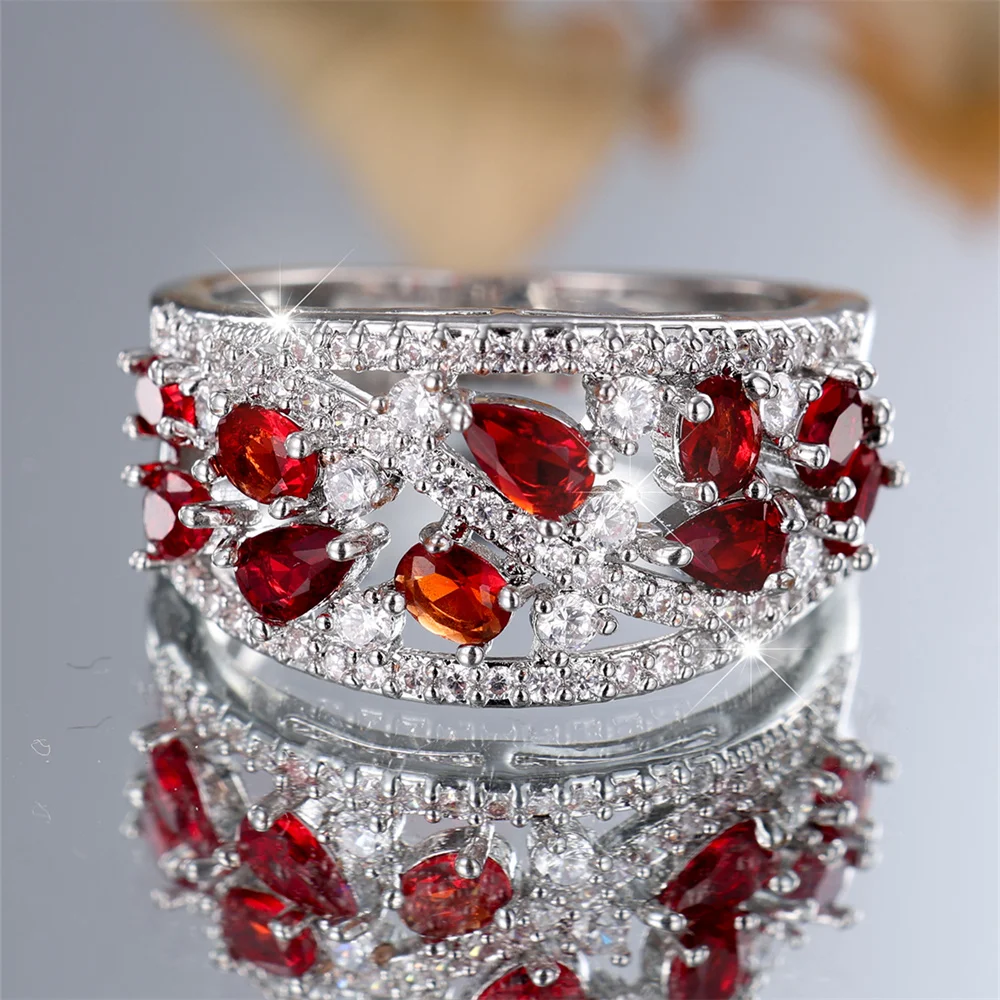 Luxury Crystal Red Water Drop Stone Engagement Rings For Women Vintage Silver Color Wedding Bands Jan Birthstone Jewelry Gifts