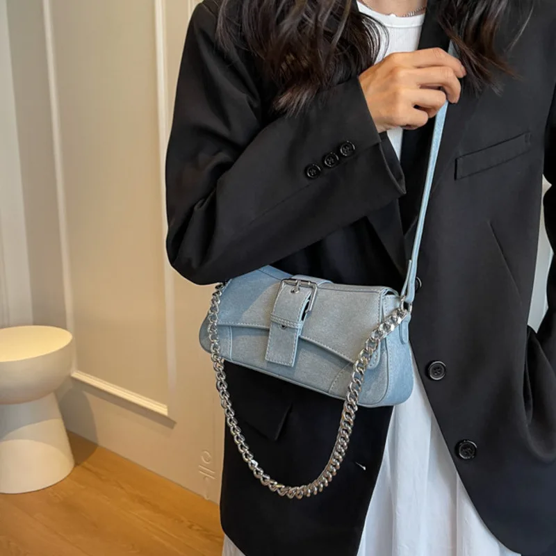 Exquisite Fashionable Women's Crossbody Bag with Multiple Colors Simple Small Square Shoulder Bag Versatile Chain High Quality