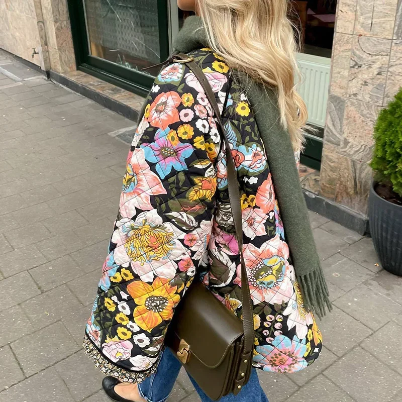 Dames Korte Donsjack met Capuchon Cocoonstijl voor de Winter – Belleza