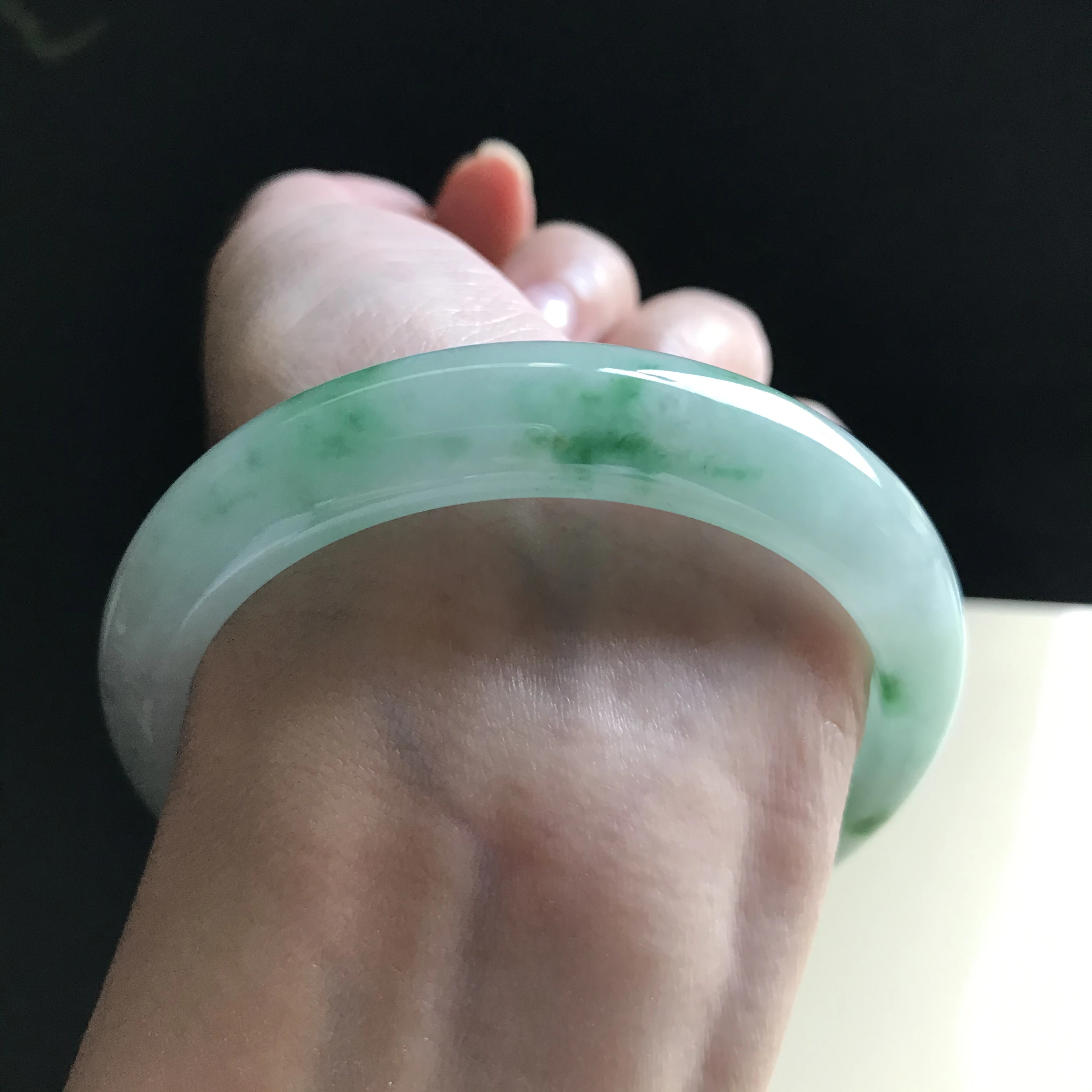 

Burma 100%Genuine High-end Jadeite Bracelet Jewelry Jade Bangles For Women 58mm (With Certificate)