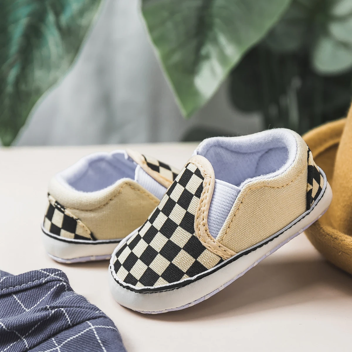 Classic Baby Boys Girls Plaid Canvas Shoes Non Slip Soft Bottom Board Shoes Lightweight Comfortable Outdoor Toddler Shoes 3
