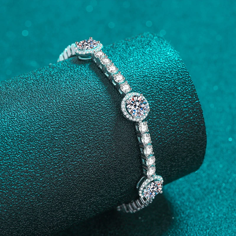 NeeTim Moissanite Tennis Bracelets for Women Sparkling Diamond 925 Sterling Silver with White Gold Plated Luxury Jewellery Gift NeeTim Moissanite Tennis Bracelets for Women Sparkling Diamond 925 Sterling Silver with White Gold Plated Luxury Jewellery Gift