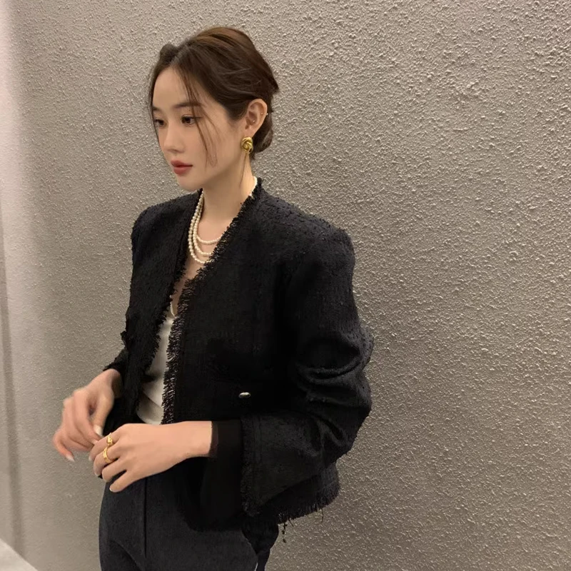  V-neck Ʈ  Ҹ ѿ   ܿ õ   ª ī ž