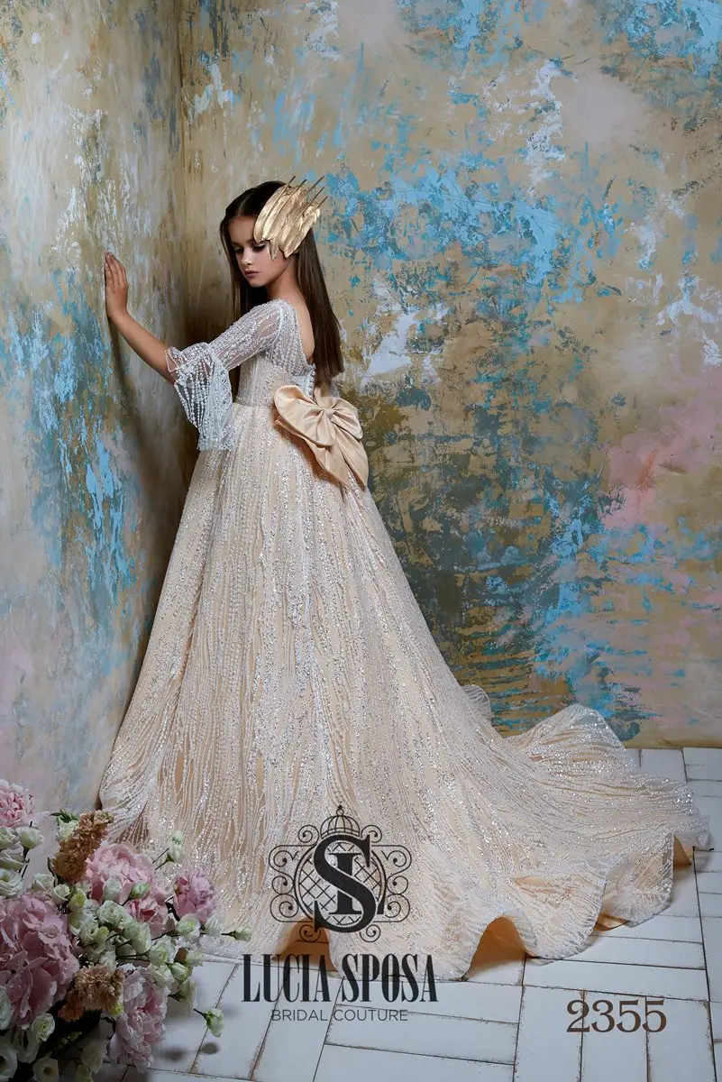 Рисунок 2 - FATAPAESE цветочные платья для