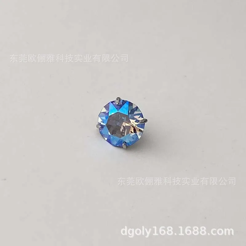 High-Quality Titanium Alloy Ear Studs with Diamond Detailing