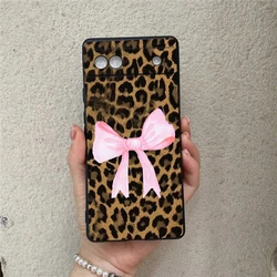 Chic Pink Bow & Leopard Pattern Shockproof Phone Case - Black Cover for Pixel 8Pro (Style 1)