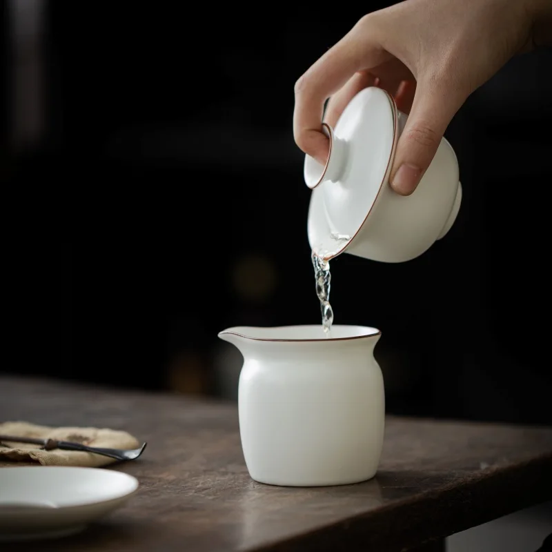 Matte Finish Fat White Gaiwan Ceramic Teacup with Hollow Base Chinese Kungfu Tea Making Cup Water Chestnut Cover Bowl