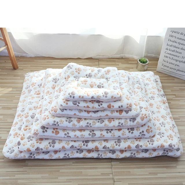 Pet Sleeping Mat Warm Dog Bed Soft Fleece Pet Blanket Cat Litter Puppy Sleep Mat