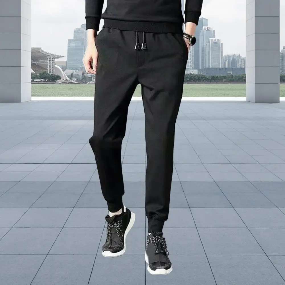 

Comfortable Men Sweatpants Warm Fleece-lined Men's Jogger Trousers Elastic Waist Drawstring Pockets Ideal for Autumn/winter