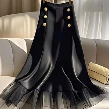 2025 Autunno Nuova Semplicità Bottoni Eleganti Nero A Vita Alta Gonna a trapezio Donna Temperamento Patchwork Gonna a pieghe in filato netto 1