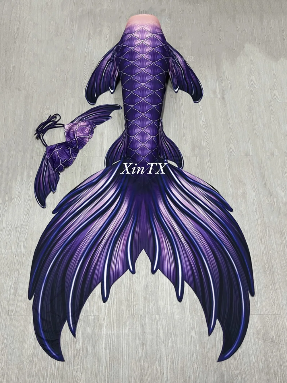 Tail and bra