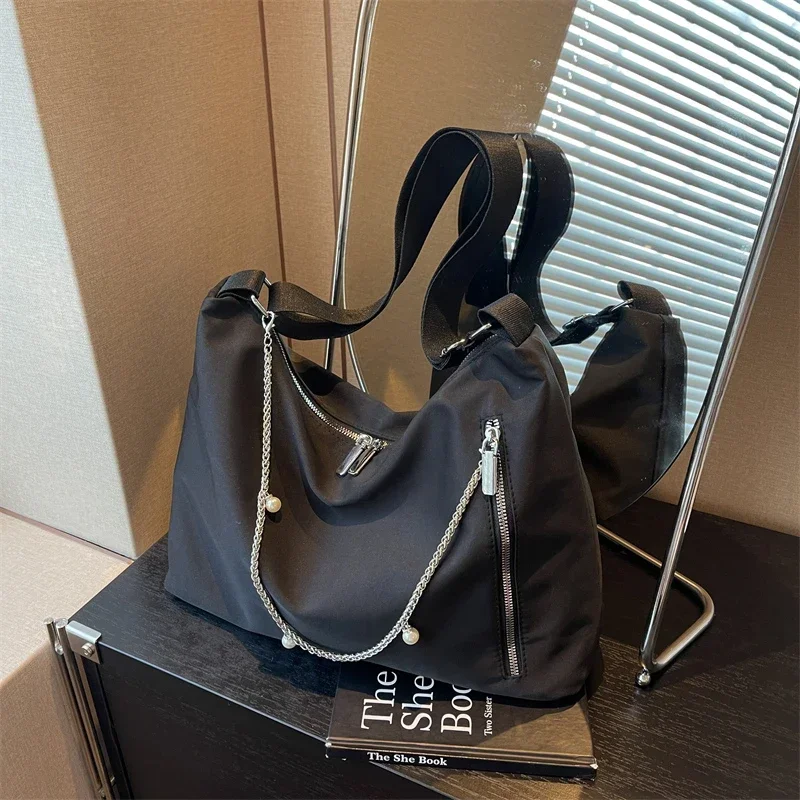 

Fashion Women's Crossbody Bags High Quality New Hot Sale Trend Versatile Chains Design Youth Fashion Women's Shoulder Bags