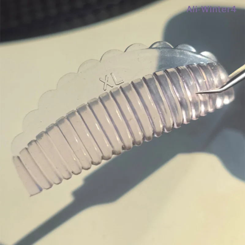 【Winter4】4쌍의 자체 접착식 속눈썹 리프팅 키트 실리콘 라미네이션 패드 재사용 가능한 속눈썹 펌 로드 3D 속눈썹 컬러 액세서리