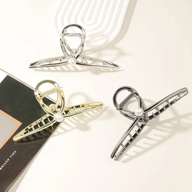 

Vintage DIY Pearl Metal Hair Claw Coat Hanger Design Catch Hairpins Fashion Geometric Shark Clip Alloy Cross Hair Clip For Women